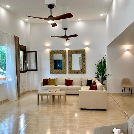 רוקאוטס דה מר Amplia Vivienda New Para12 Pers A 4 Min Caminando De Playa Con Terraza, Piscina Com, Wifi, Ventiladores De Techo, Lavavajillas מראה חיצוני תמונה