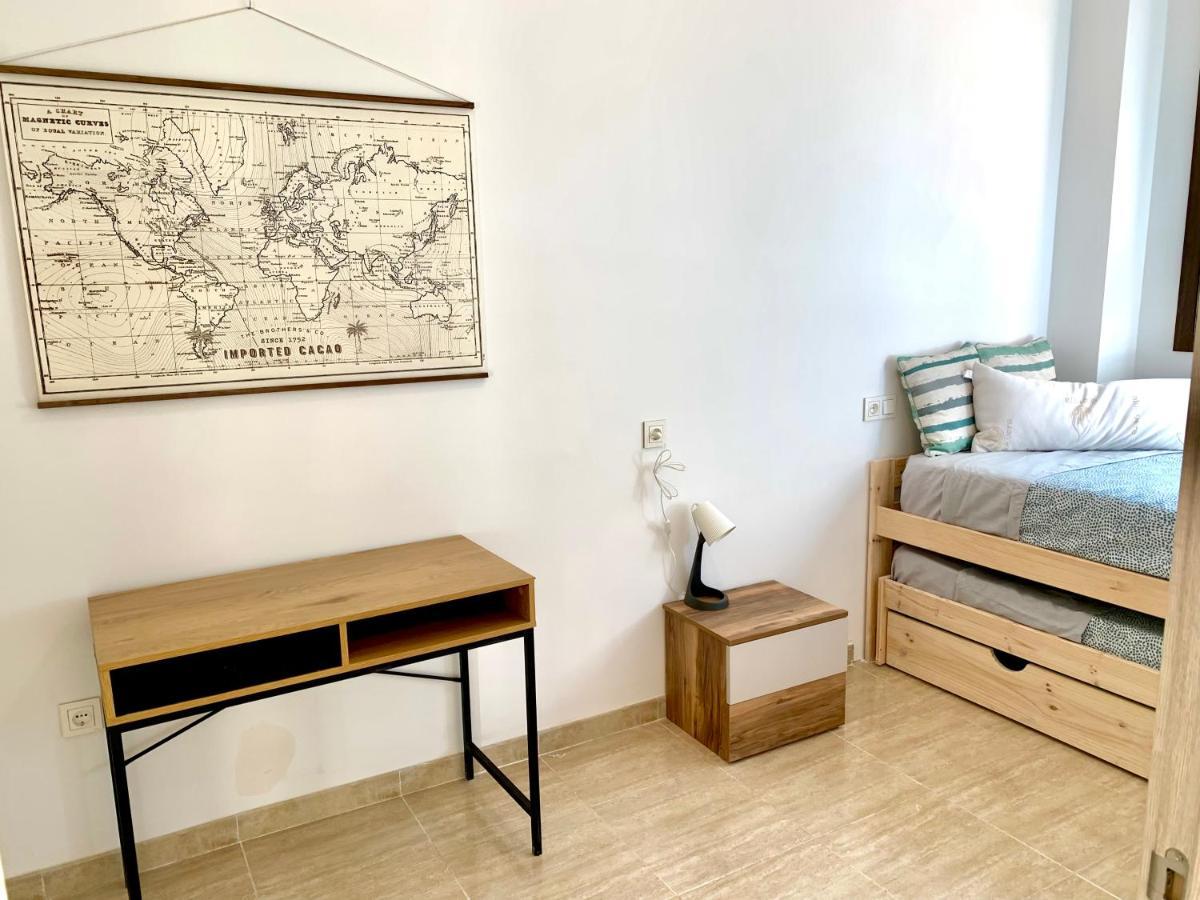 רוקאוטס דה מר Amplia Vivienda New Para12 Pers A 4 Min Caminando De Playa Con Terraza, Piscina Com, Wifi, Ventiladores De Techo, Lavavajillas מראה חיצוני תמונה