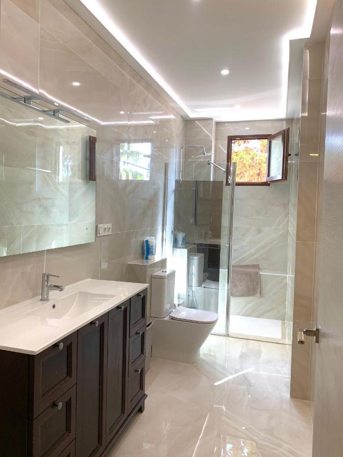 רוקאוטס דה מר Amplia Vivienda New Para12 Pers A 4 Min Caminando De Playa Con Terraza, Piscina Com, Wifi, Ventiladores De Techo, Lavavajillas מראה חיצוני תמונה