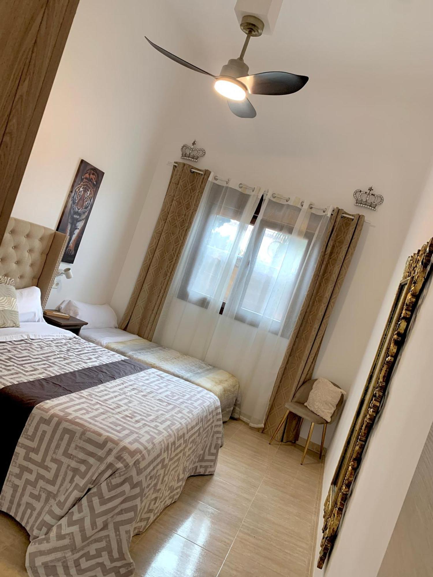 רוקאוטס דה מר Amplia Vivienda New Para12 Pers A 4 Min Caminando De Playa Con Terraza, Piscina Com, Wifi, Ventiladores De Techo, Lavavajillas מראה חיצוני תמונה